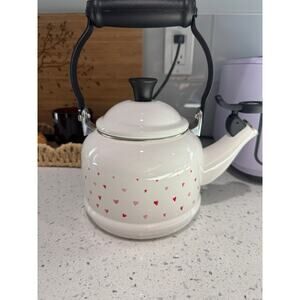 Le Creuset Kettle Demiheart White Cookware Kitchenware